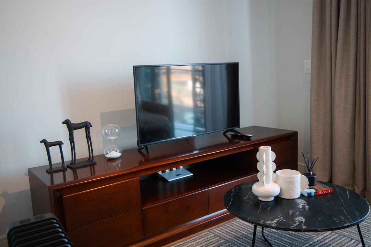Luxury At Ellipse Waterfall, Near Mall Of Africa *